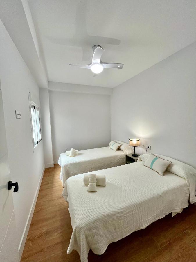 Apartment Piso Picasso, Modern In The Heart Of