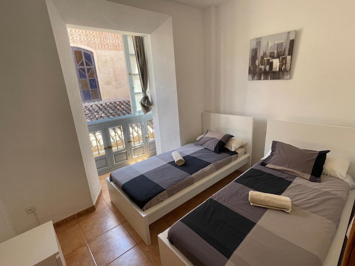 Apartment Santiago Center 2 *