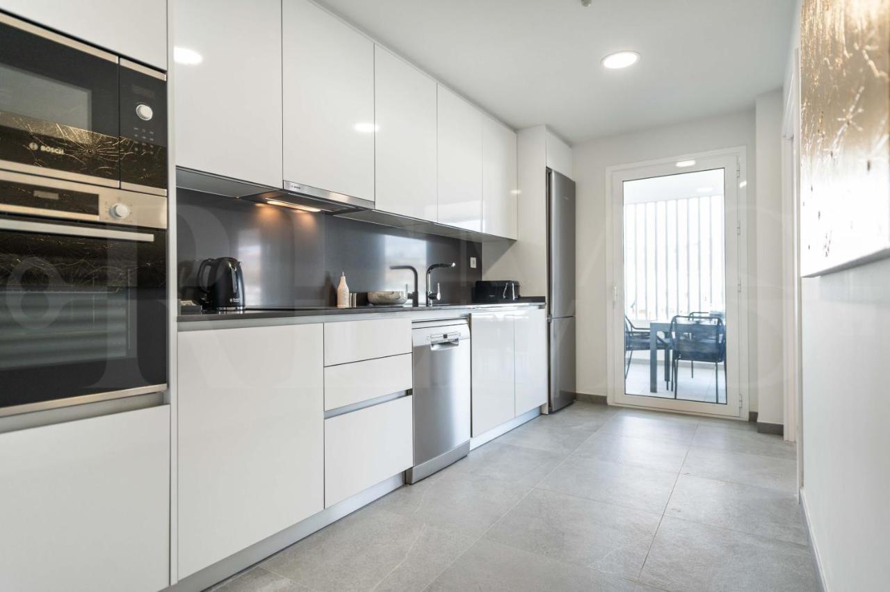 With Parking, Gym & Terrace By Rems * Malaga