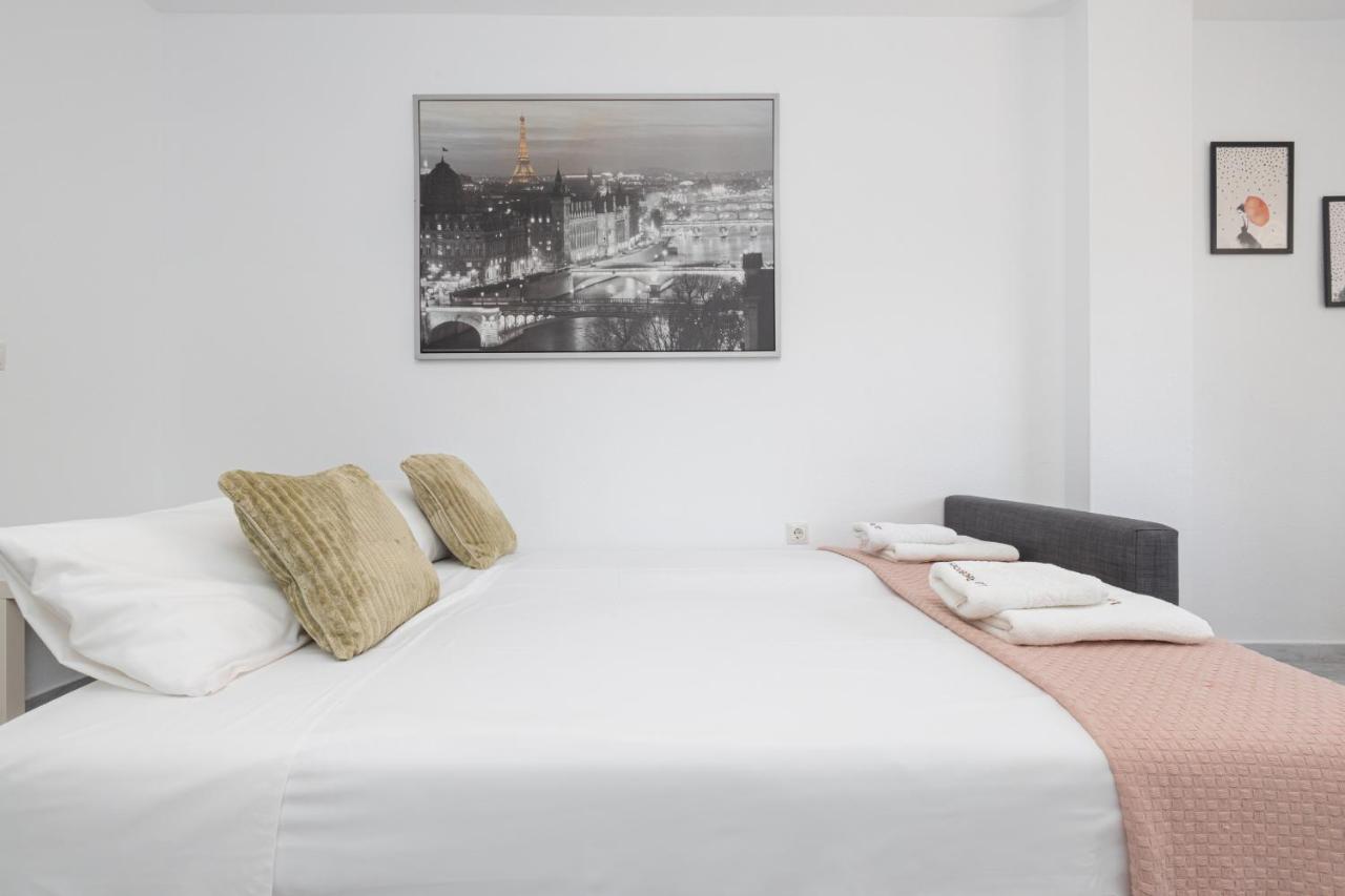 Apartment C17 Lovely 2 Bdr