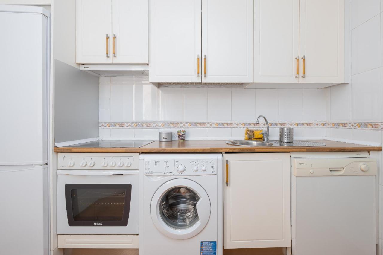 C17 Lovely 2 Bdr * Malaga