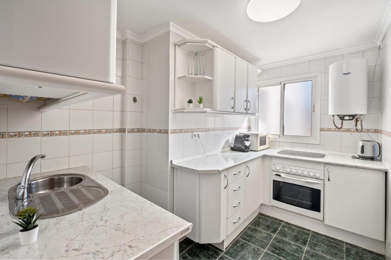 3 Bedroom Near Centre *