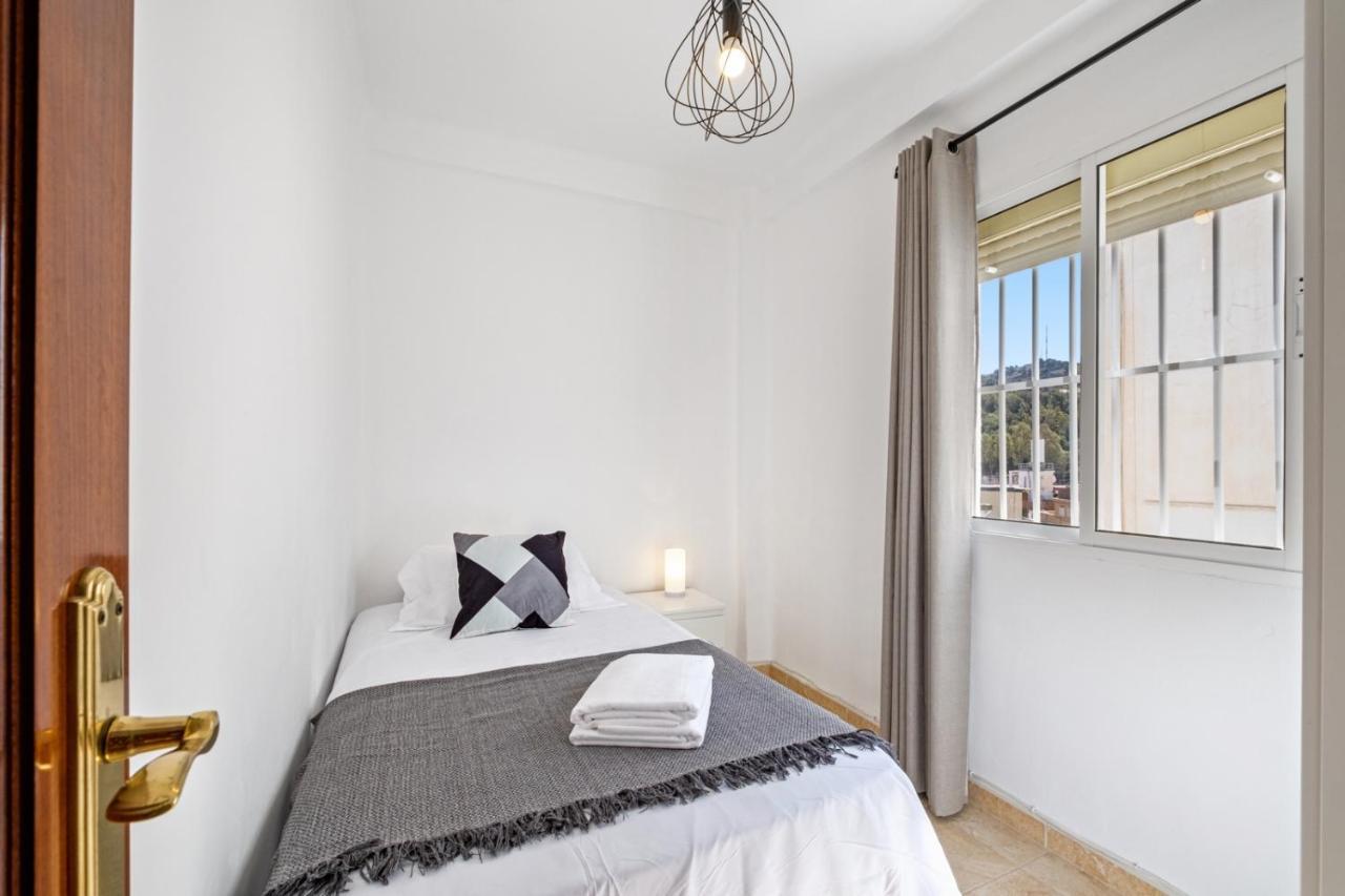 Apartment 3 Bedroom Near Centre Malaga