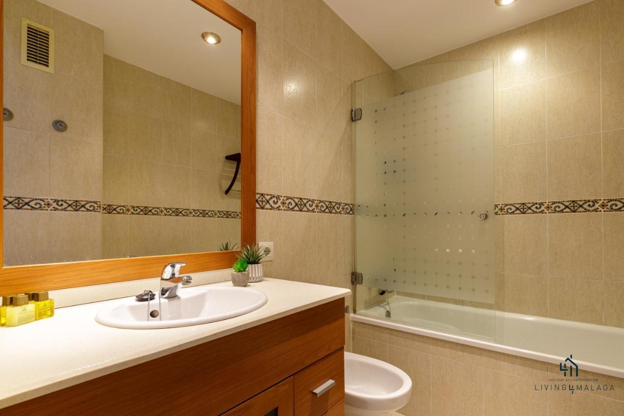 Living4malaga Ollerias Centre Apartment *