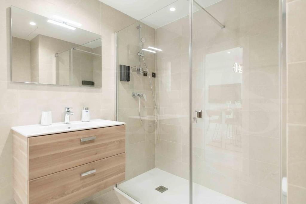 Tranquil & Bright With Parking By Rems Apartment *
