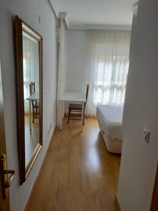 Apartment Piso En Zona Universitaria-teatinos. Málaga