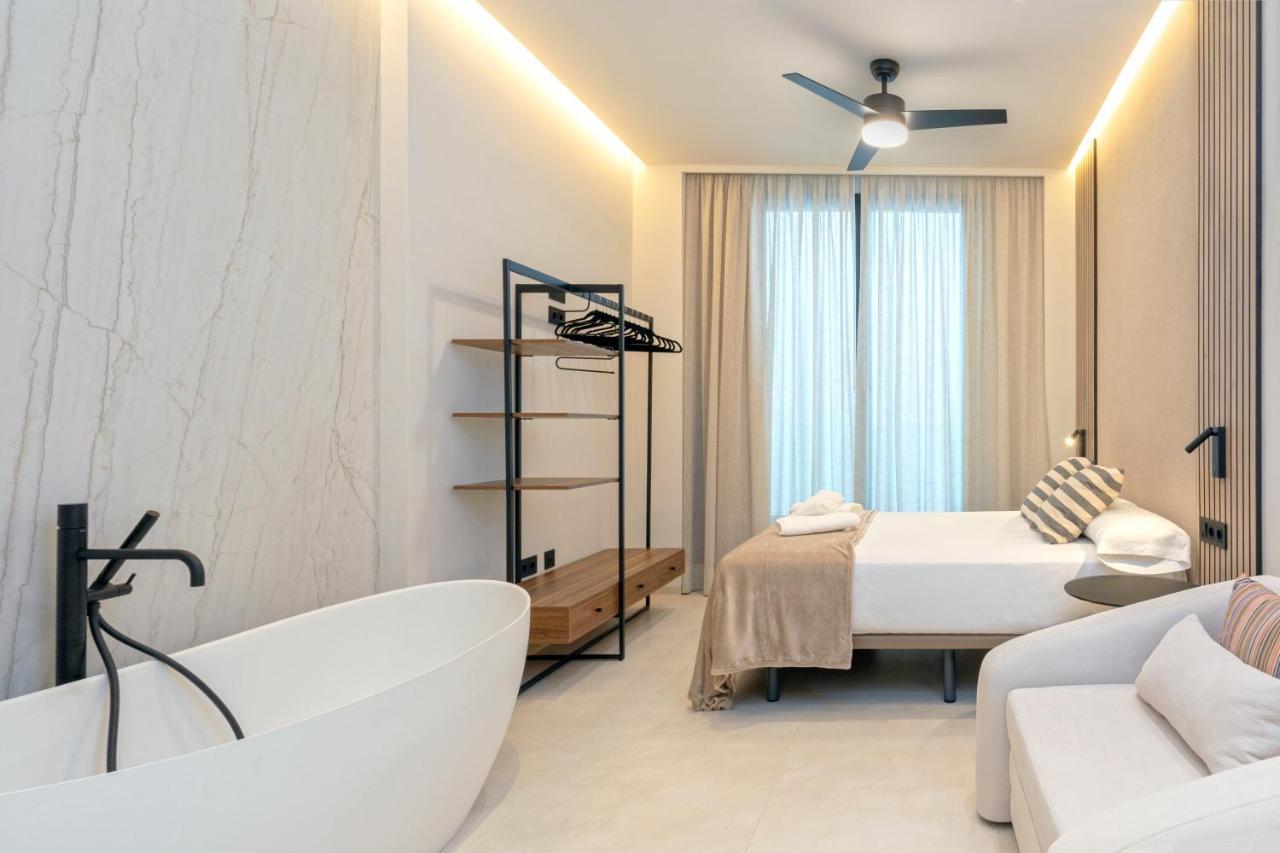 Appartement Magnificent Renovated 2bd 2bth Duplex With Backyard - Centre Málaga