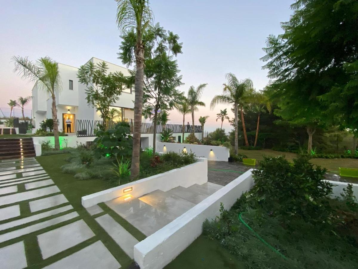 Palacio Nazari Villa *