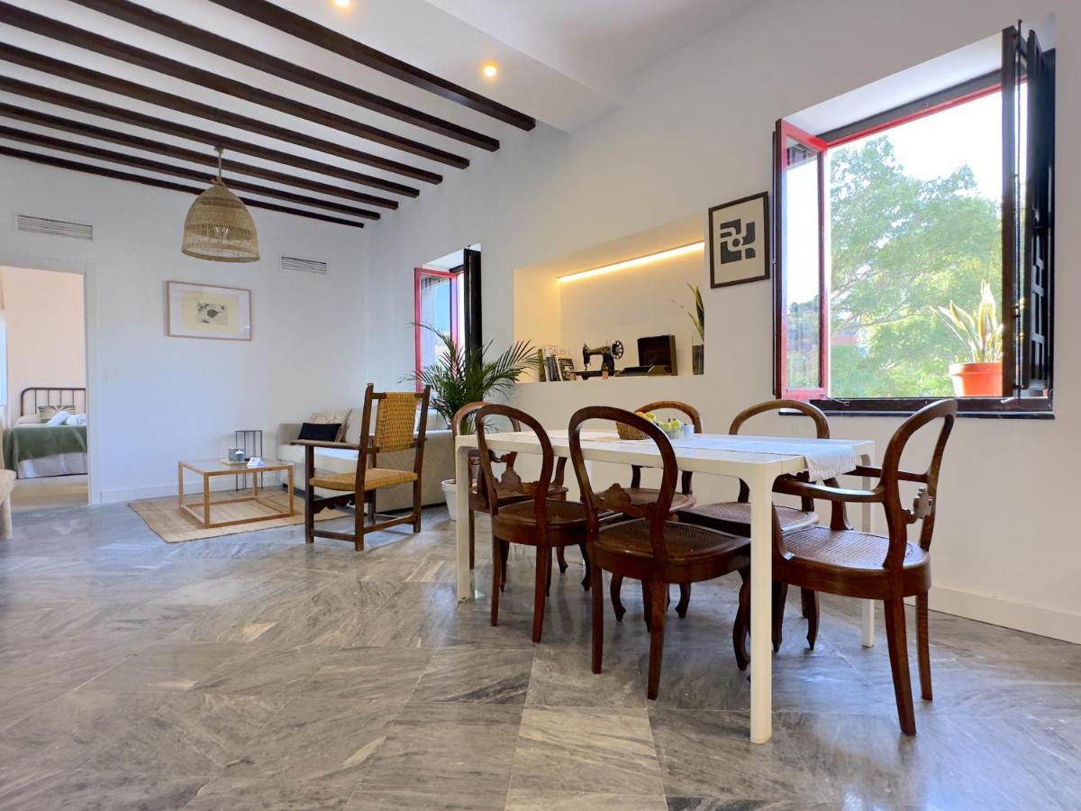 Clavero Three Premium