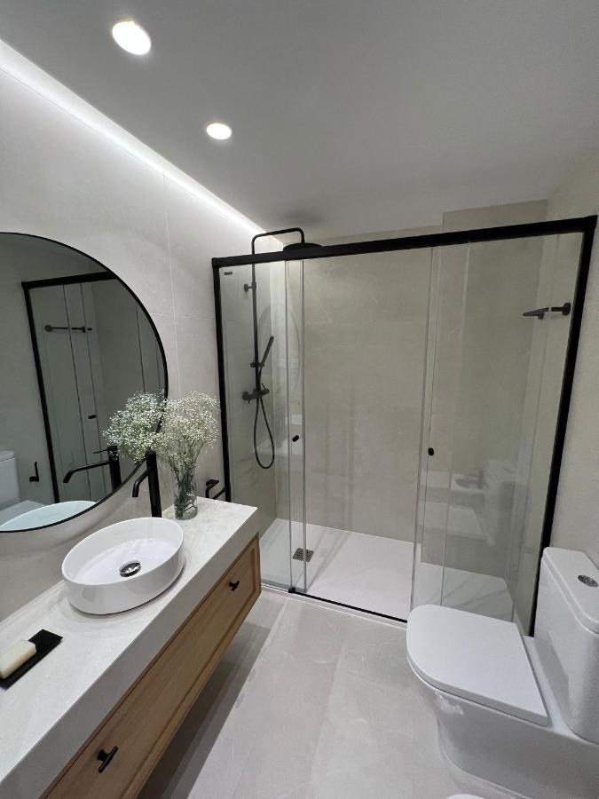 Apartment Donoso Cortes & Free Parking By Ele Malaga