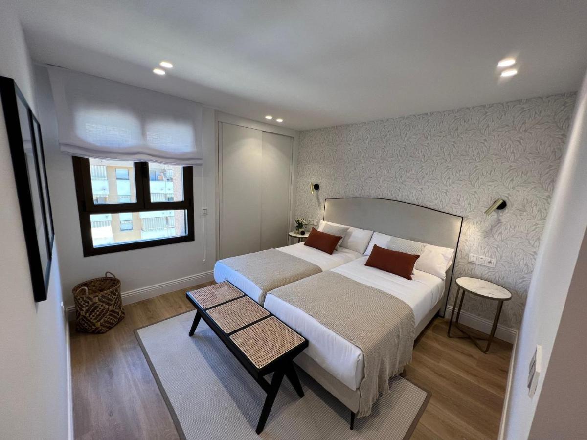Apartment Donoso Cortes & Free Parking By Ele Malaga