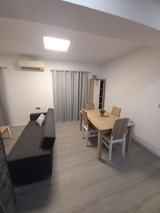 Appartement Family Flat Close To The Centre-v-estrell *