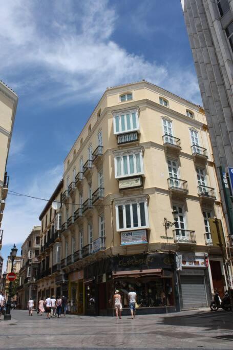 Cozy Penthouse Center, Car Park Included-caspal Apartment *