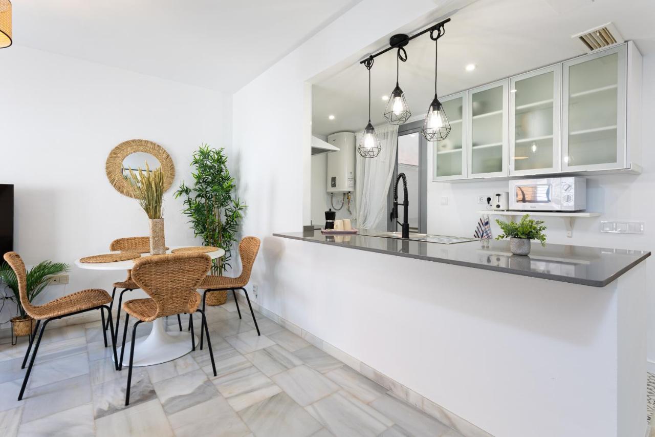 Apartment Holidays2malaga Olletas 2 Bedrooms & 2 Bathrooms With Patio Málaga