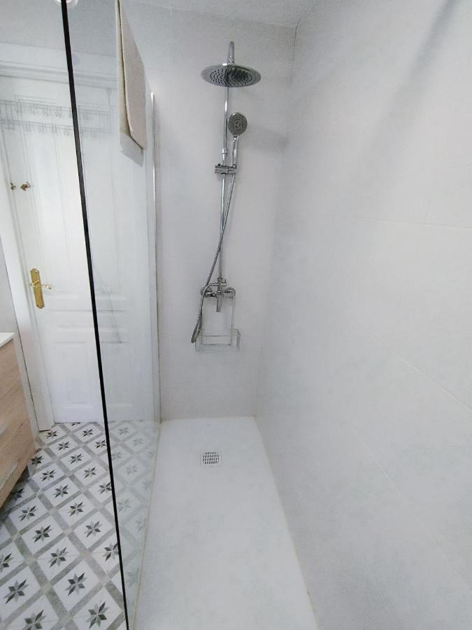 Cepero Center 2 Homestay *