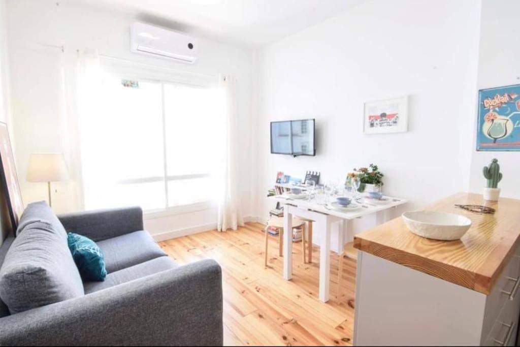 Beautiful Center Apartment