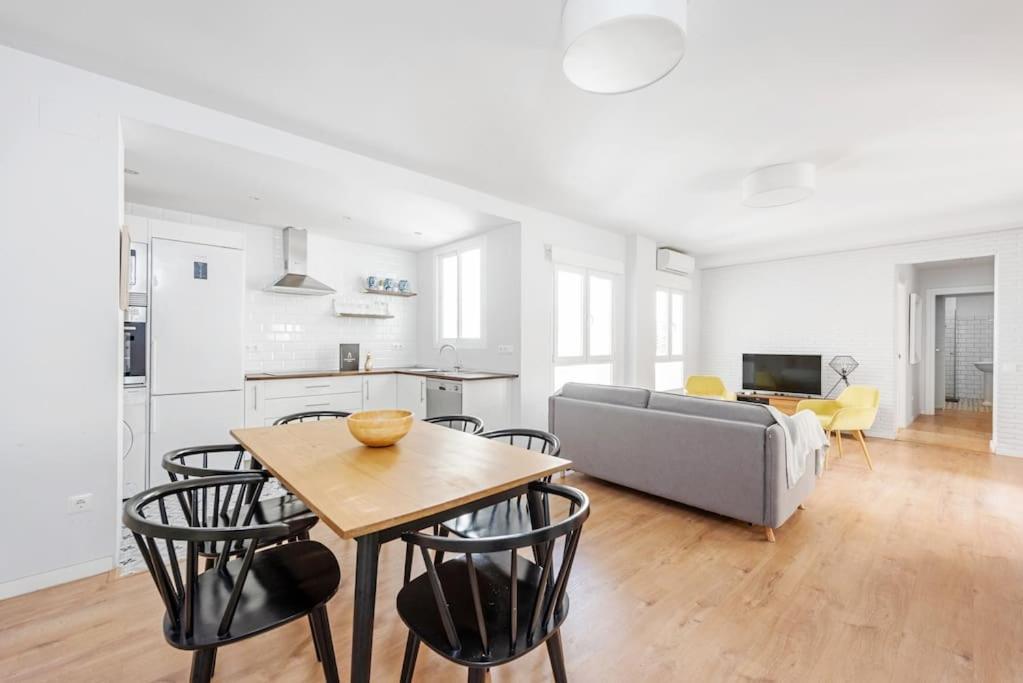 Modern T4 Centro Aceras Apartment Malaga