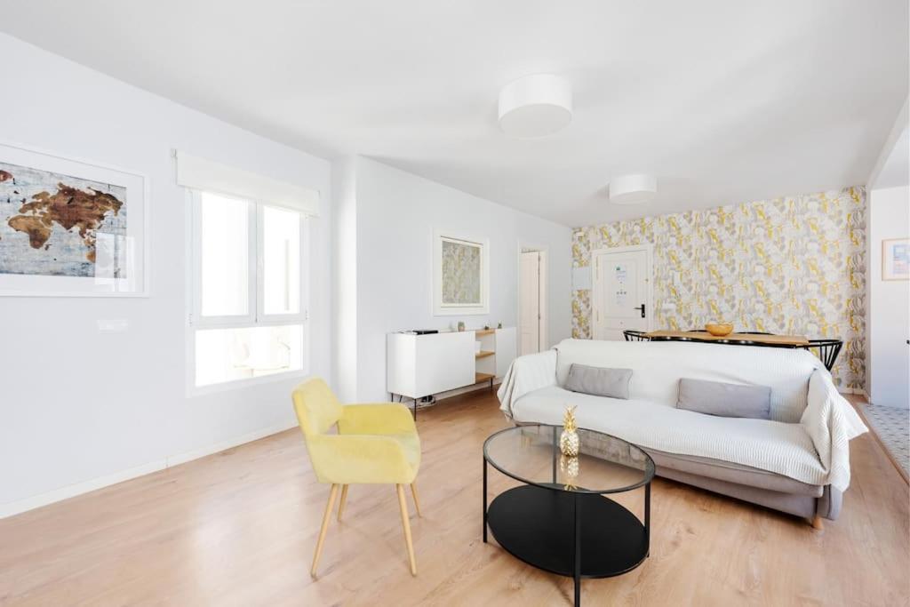 Apartment Modern T4 Centro Aceras
