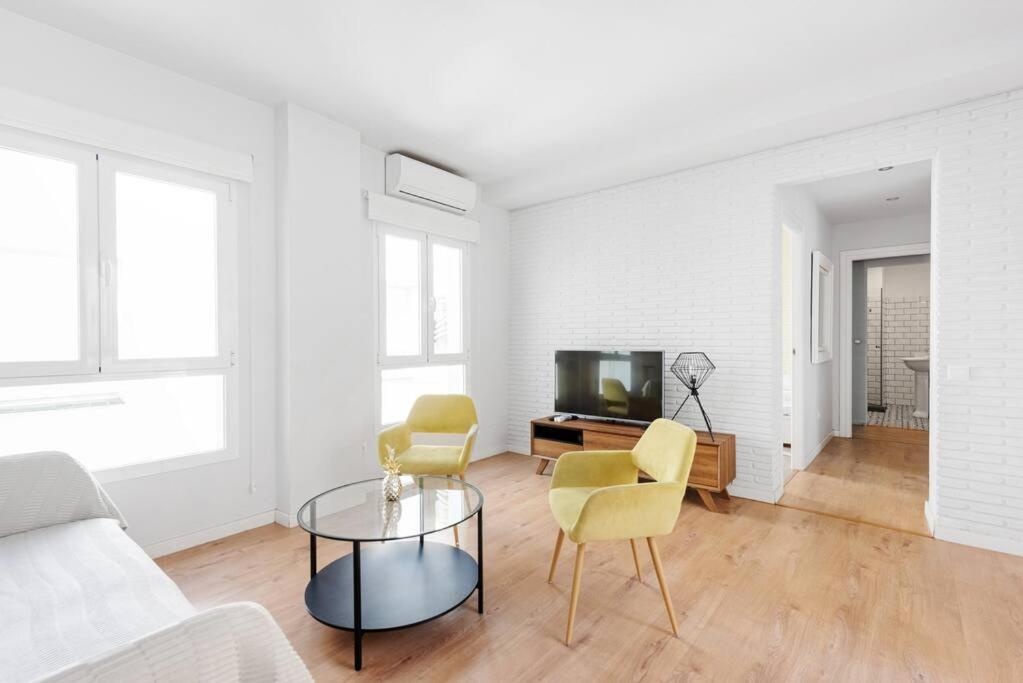 Modern T4 Centro Aceras Apartment