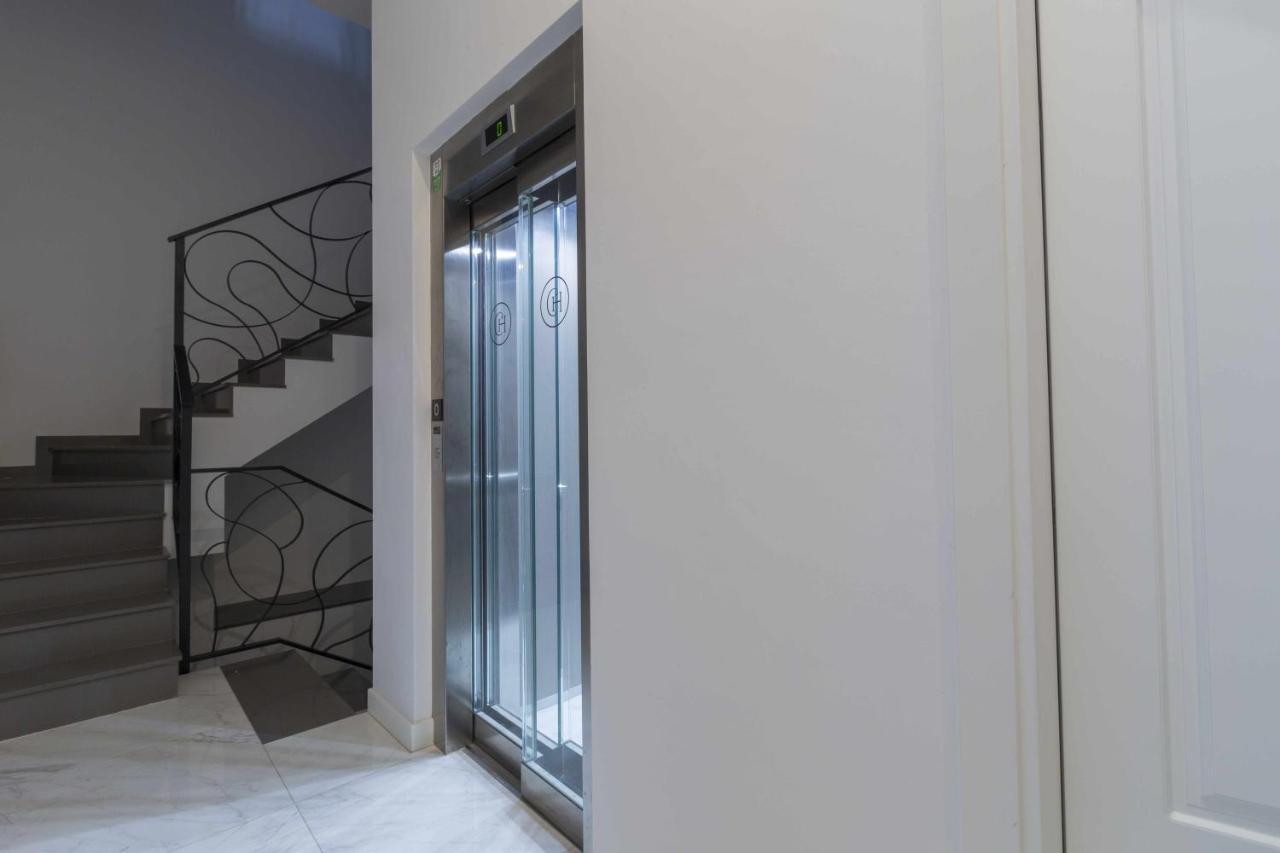 The Clock House Luxury Urban Suites Aparthotel