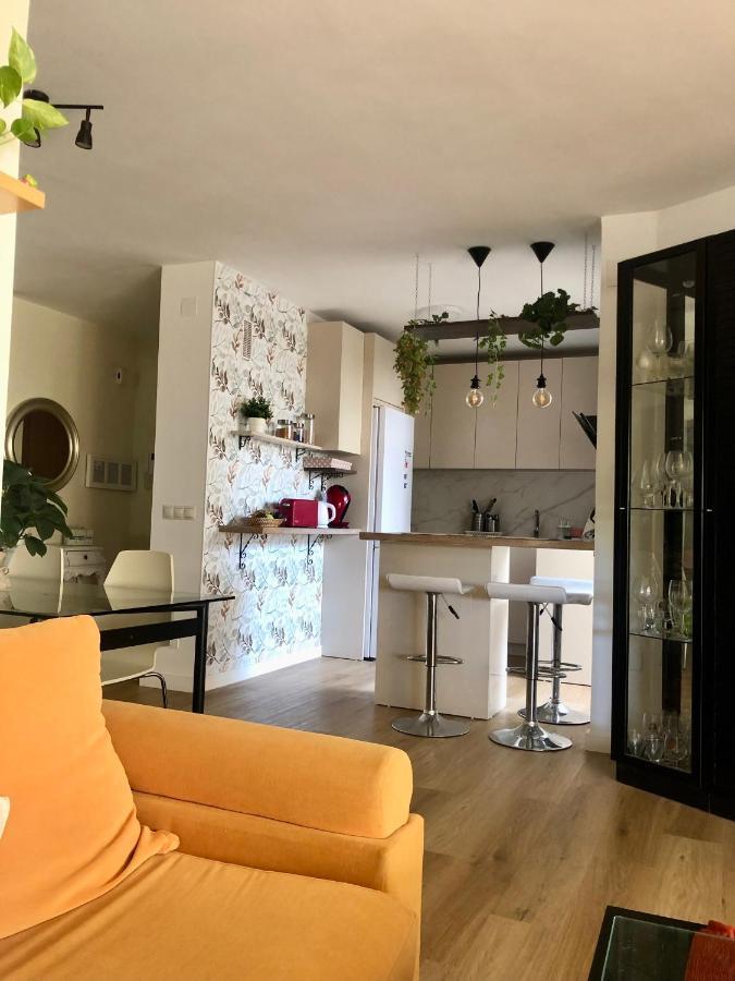 Con Smart Tv En Piso Compartido Con Bano Privado O Compartido Sol Málaga