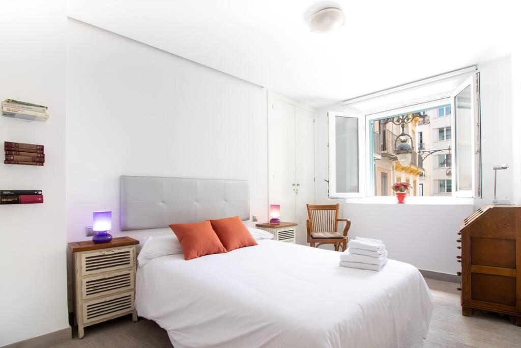 Felix Saenz Apartments! * Malaga