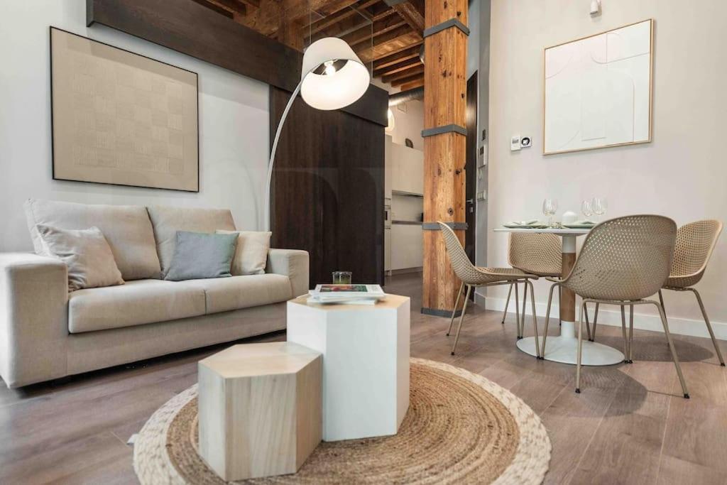 Eclectic & Elegant By Rems *