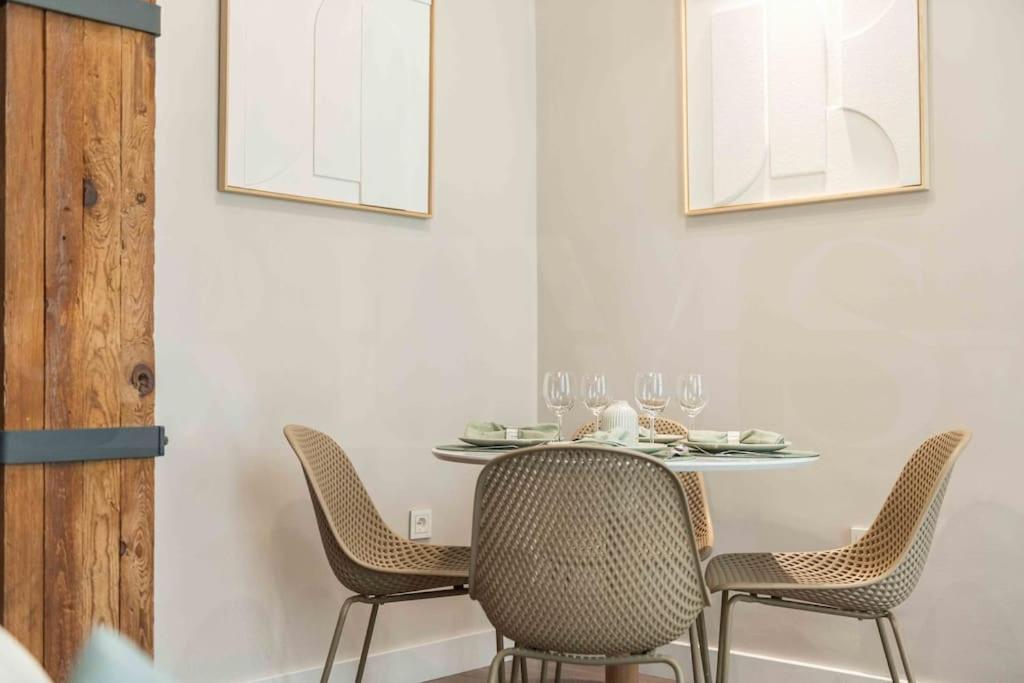Eclectic & Elegant By Rems