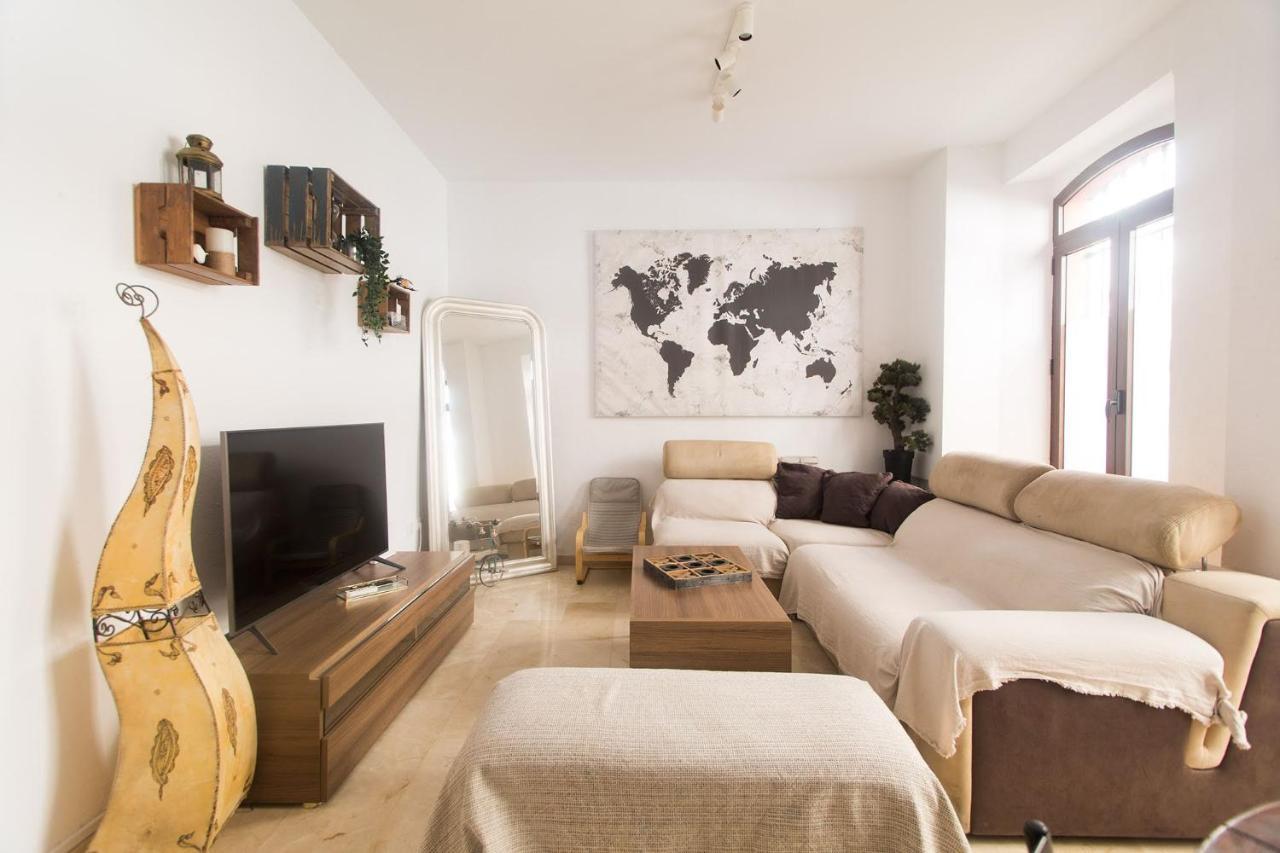 Apartment Compas