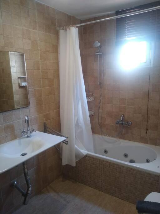 Bright 2 Bedroom Apartment Malaga
