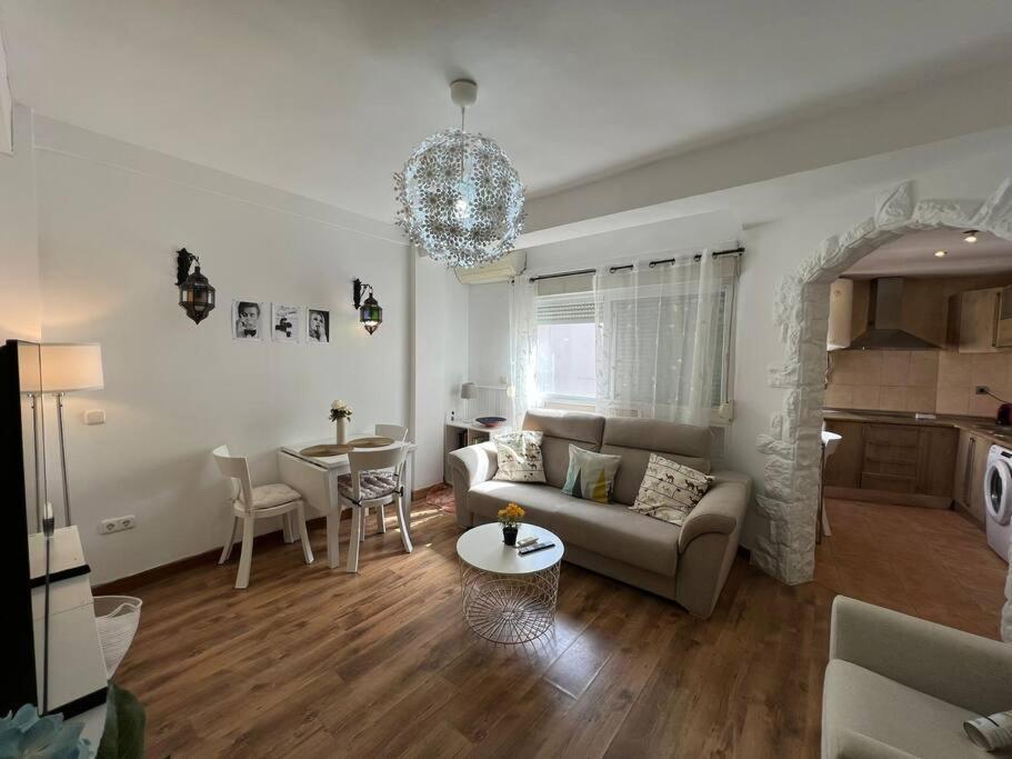 Apartment Bright 2 Bedroom *
