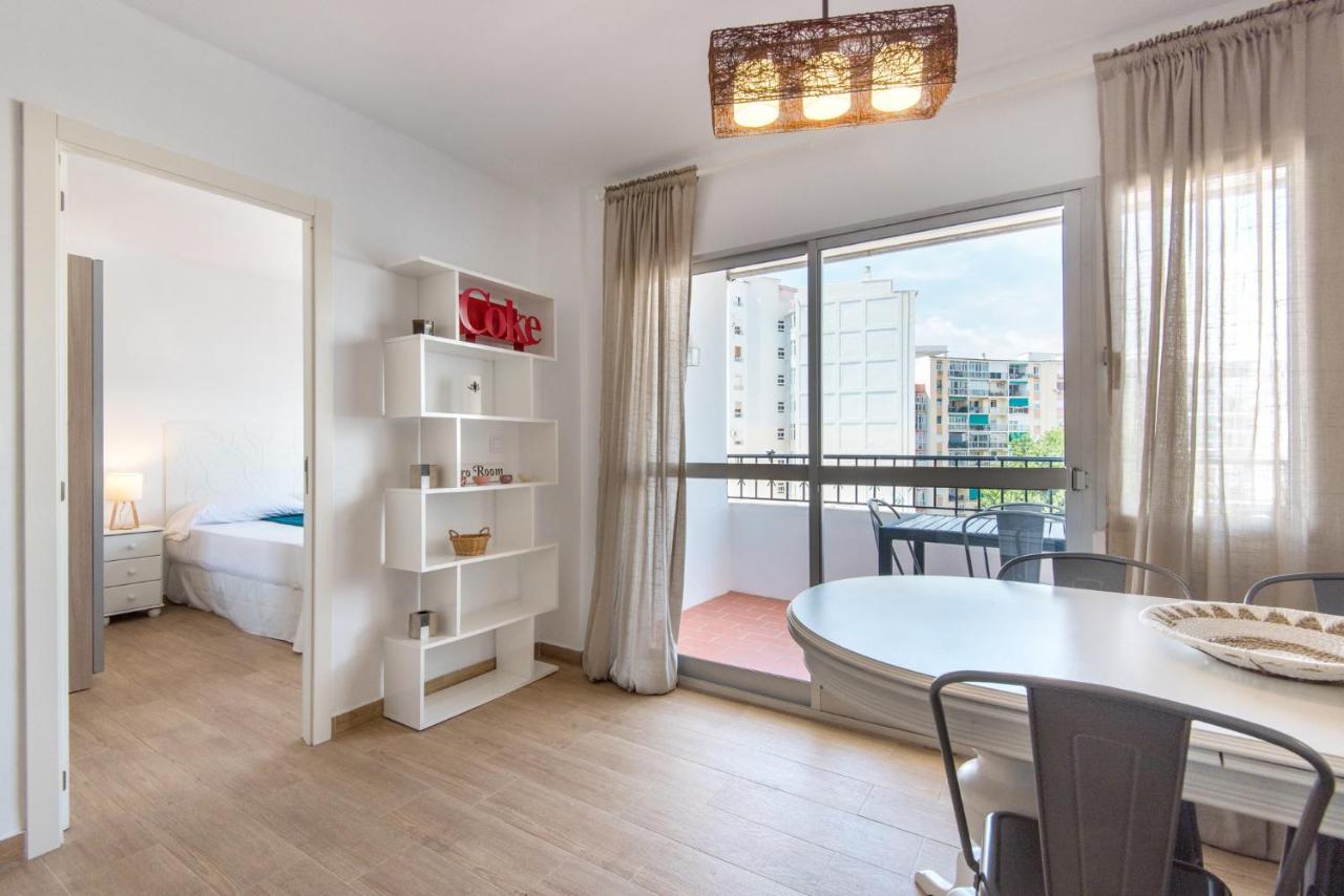 The 7th Corner, Hugh Ideal For Groups Málaga