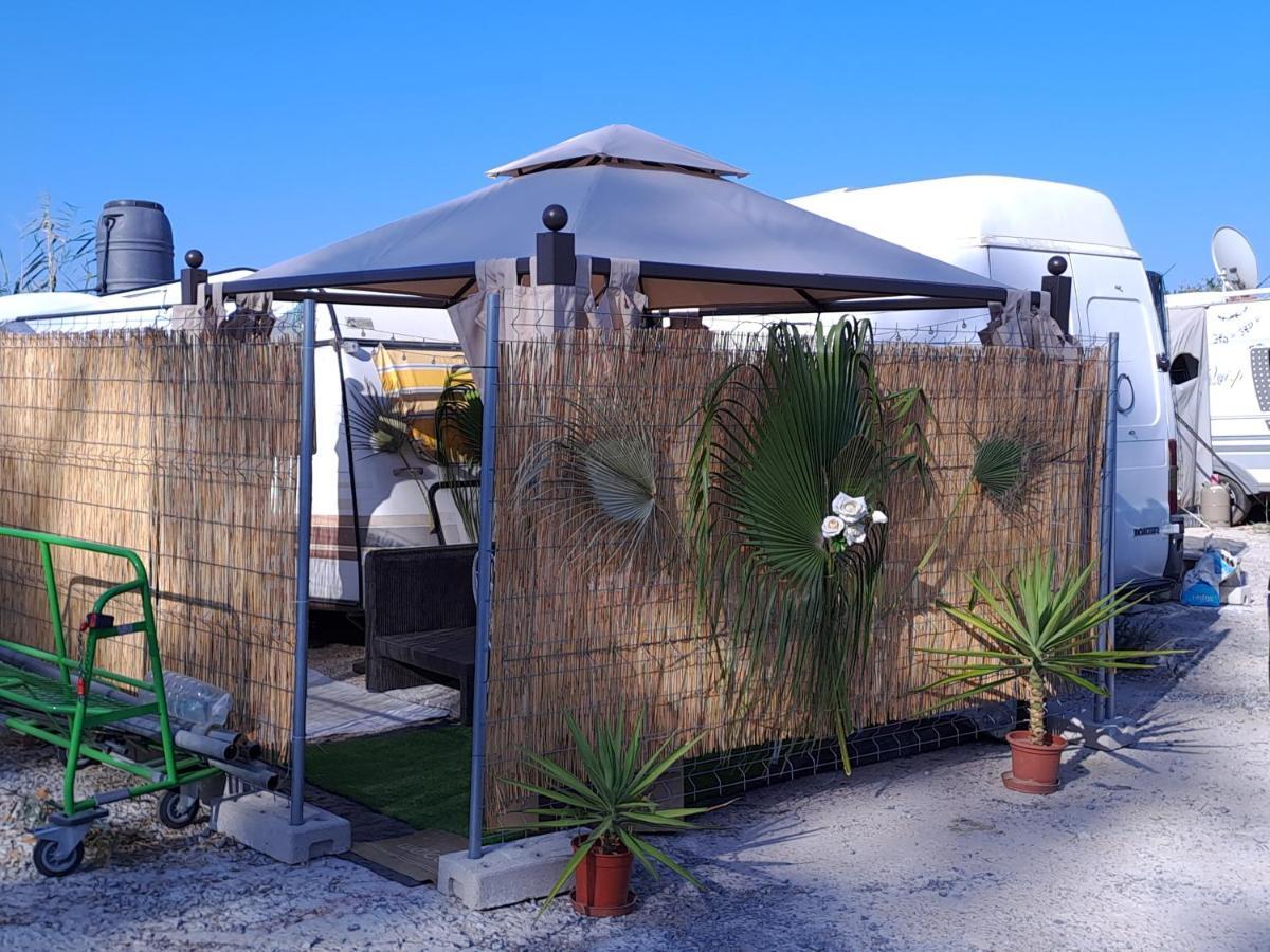 Caravana Rosa Camping Málaga