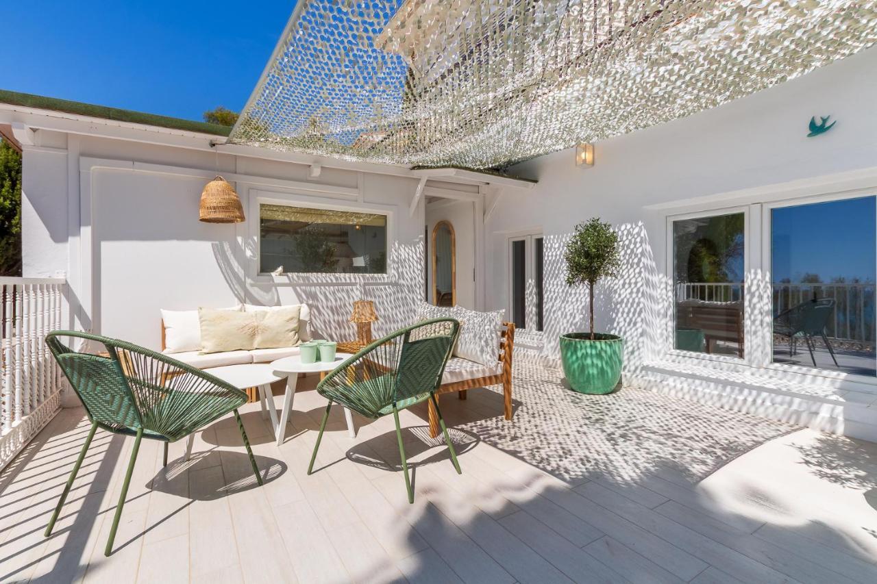 Casa De La Playa. House With Magnificent Sea Apartment *