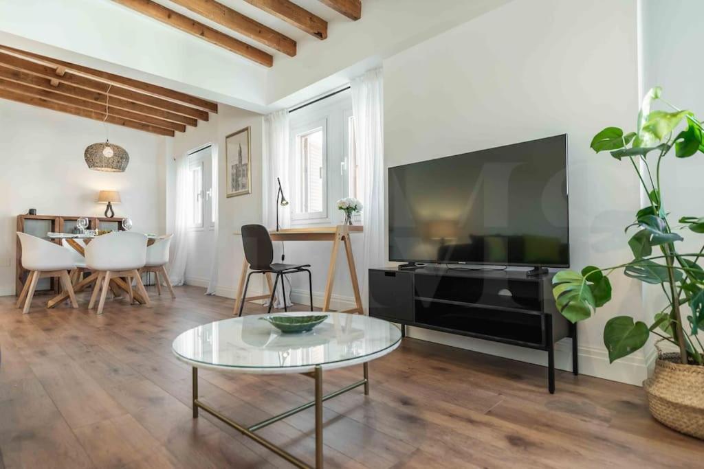 Appartement Modern Next To The Cervantes Theatre By Rems Málaga