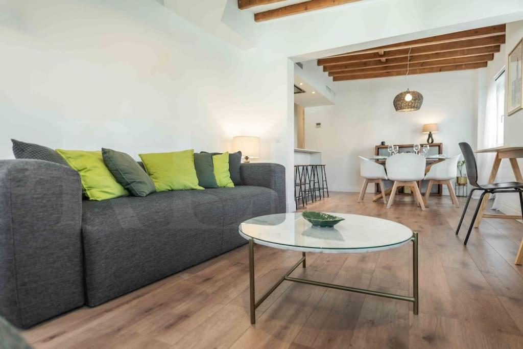 Modern Next To The Cervantes Theatre By Rems Appartement