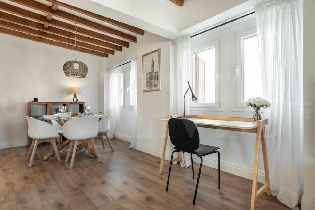 Modern Next To The Cervantes Theatre By Rems Appartement *