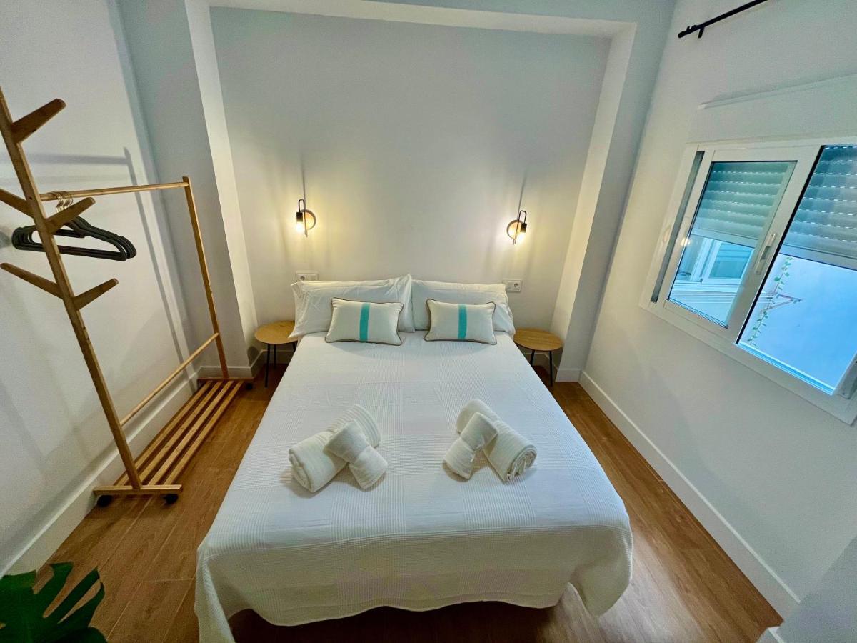 Apartment Piso Picasso, Modern In The Heart Of