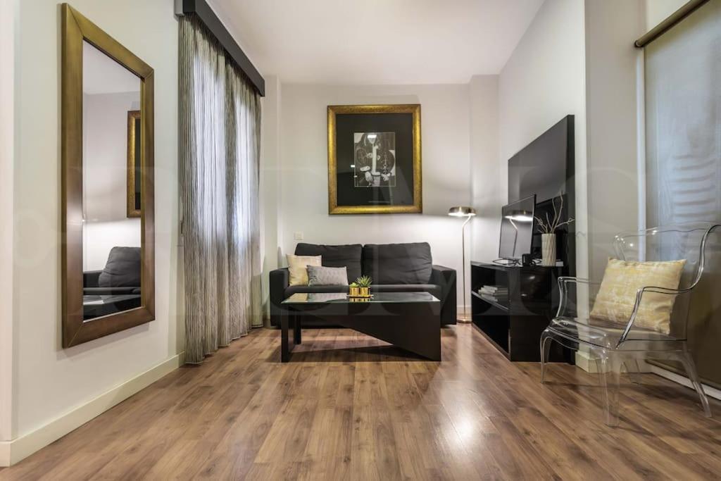 Quiet In The Heart Of By Rems Apartment