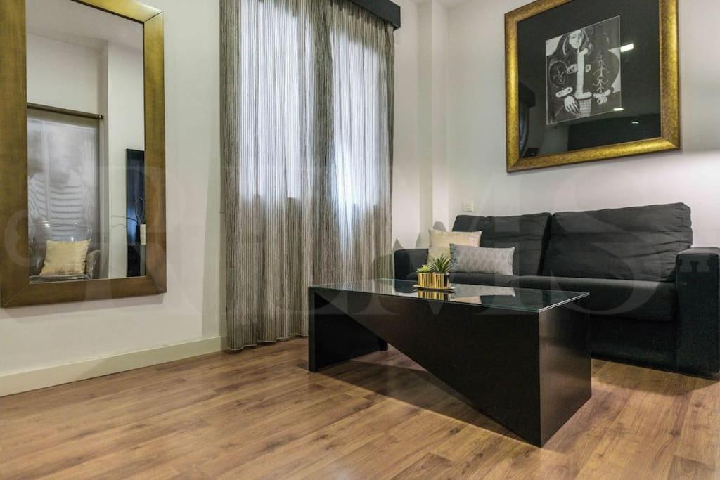 Apartment Quiet In The Heart Of By Rems Málaga