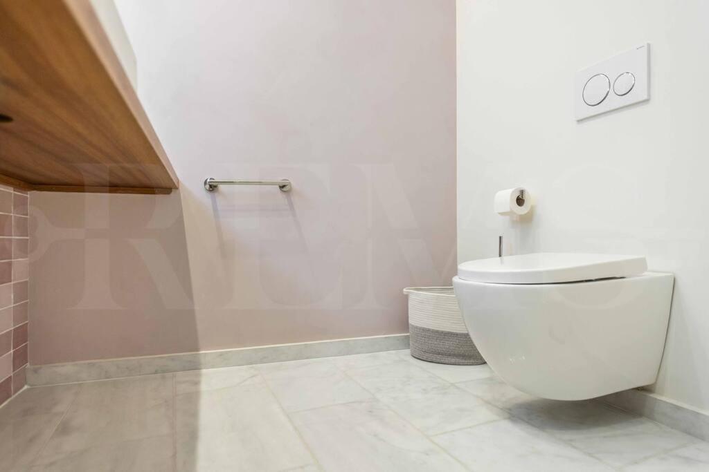 Apartment Luxurious In Center With Parking By Rems Malaga
