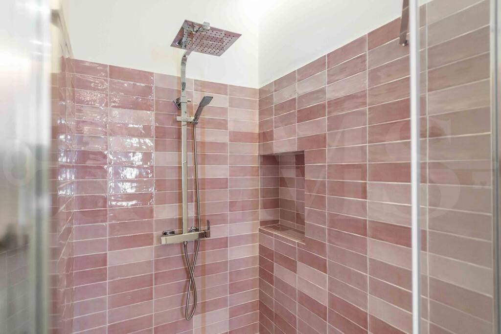 Apartment Luxurious In Center With Parking By Rems *
