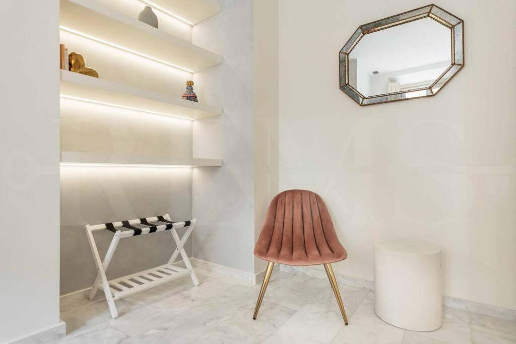 Apartment Luxurious In Center With Parking By Rems Malaga