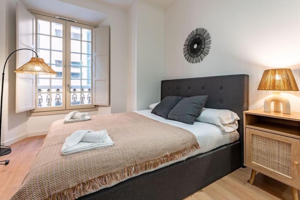 Premium Flat In Center With Free Parking Apartment *