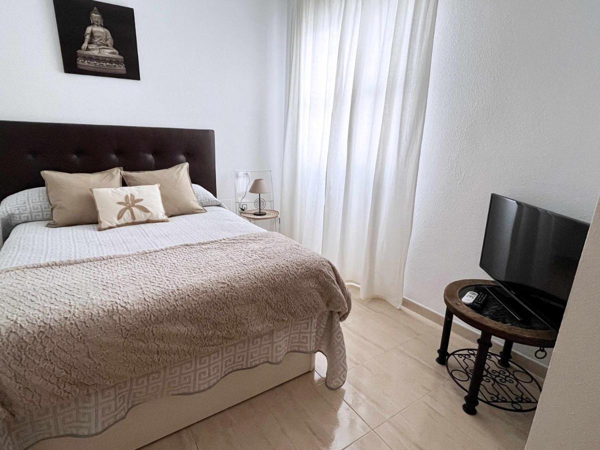 Apartment La Pereta Immaculate Quiet House Free Parking Malaga