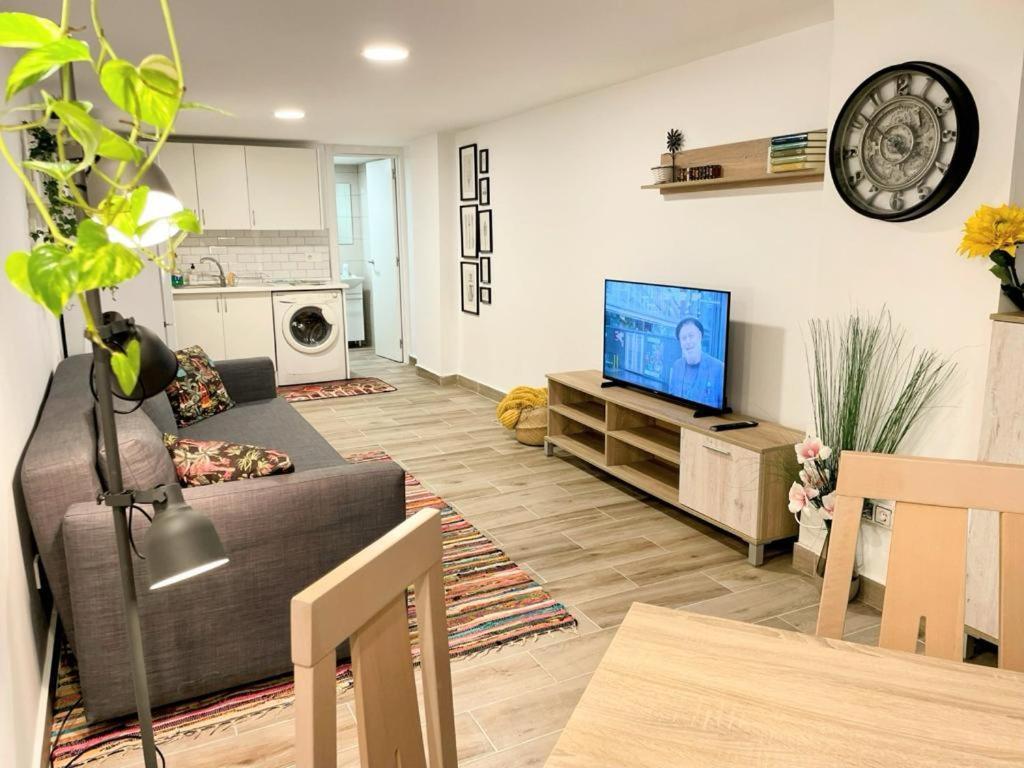 Nomad Urban Duplex