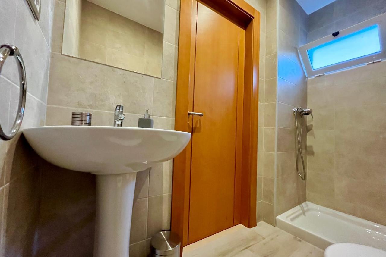 New In Center Apartment Malaga