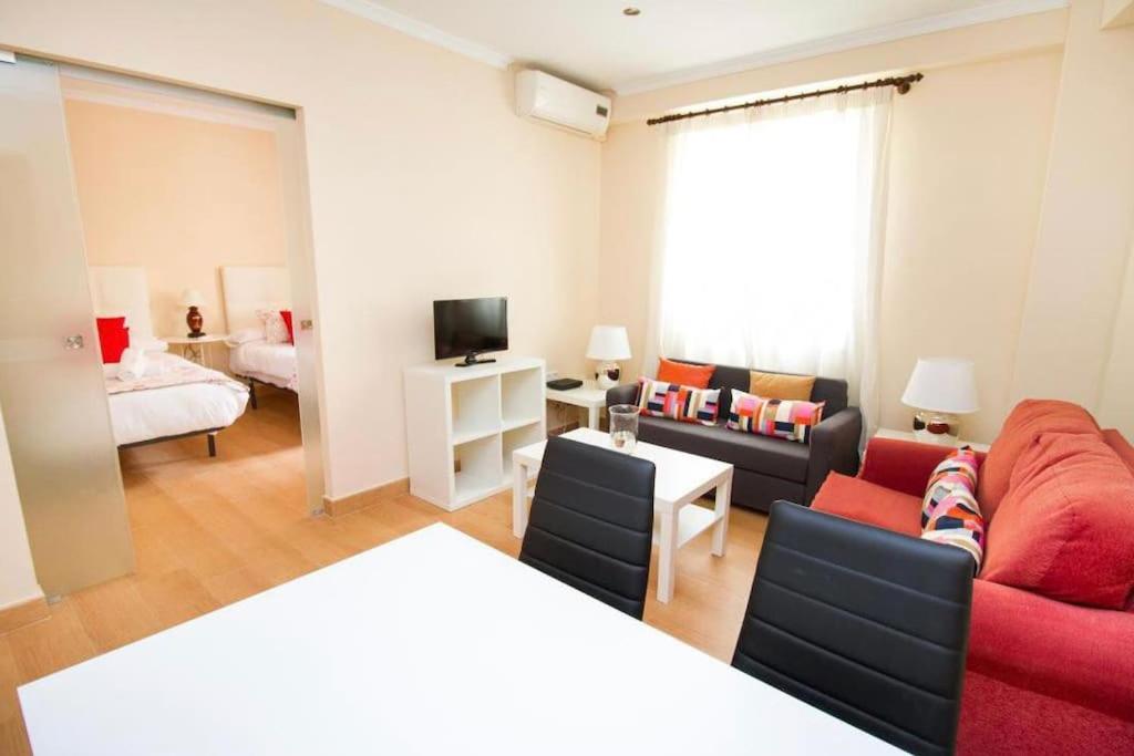Piso Junto A La Catedral, 4-5 Personas Malaga
