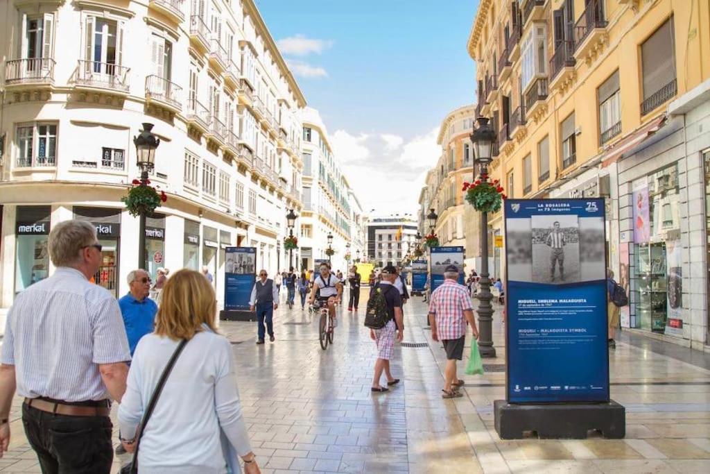 Piso Junto A La Catedral, 4-5 Personas * Malaga