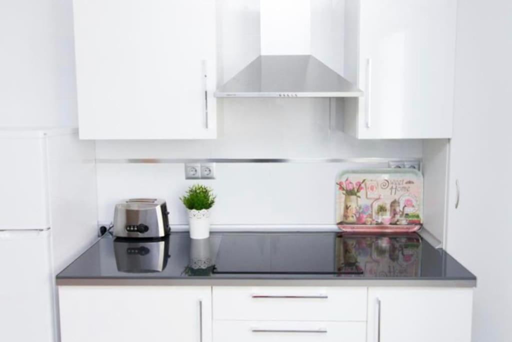Piso Junto A La Catedral, 4-5 Personas * Malaga
